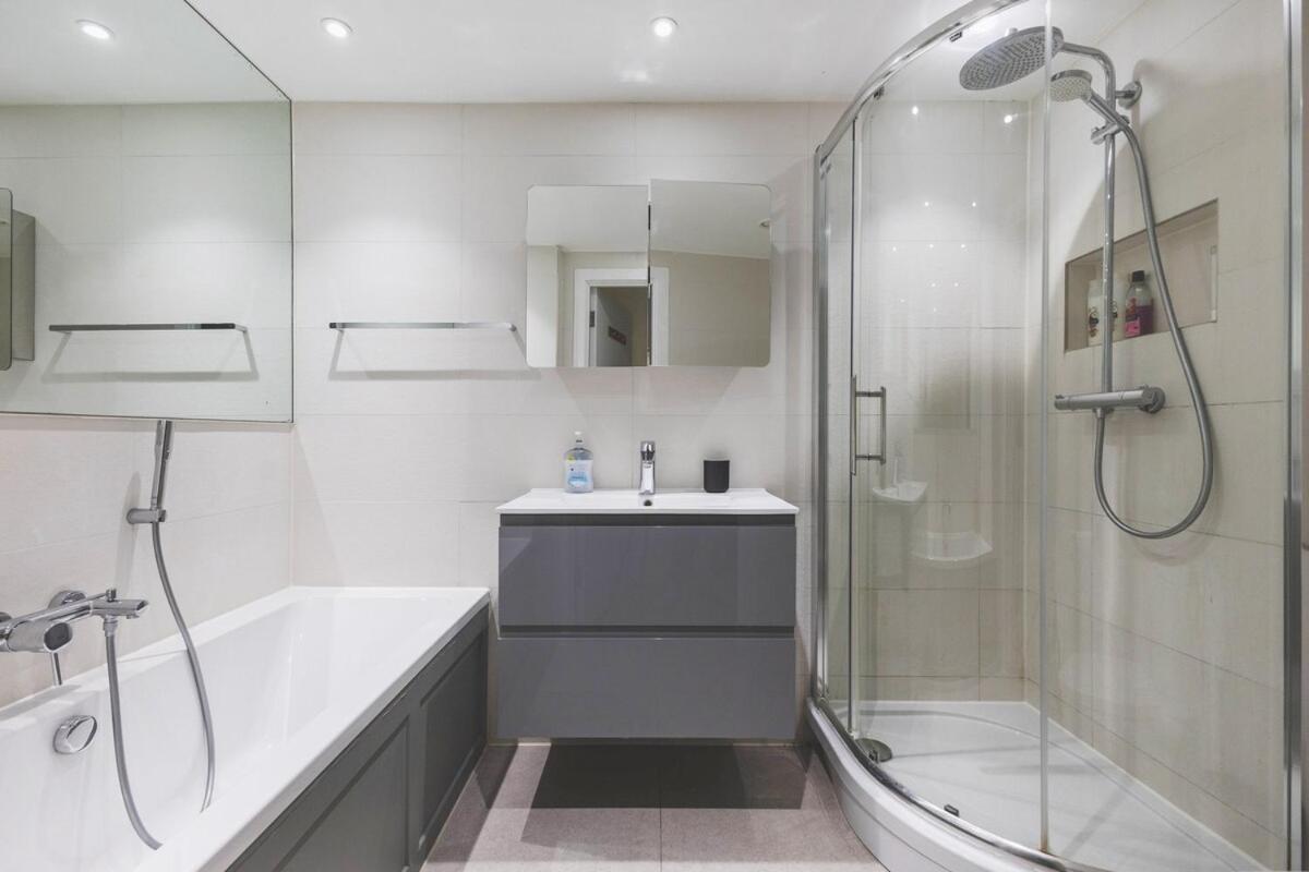 2Bed Stratford Apt With Easy Access To Central London, O2, Excel, Parking Nearby מראה חיצוני תמונה