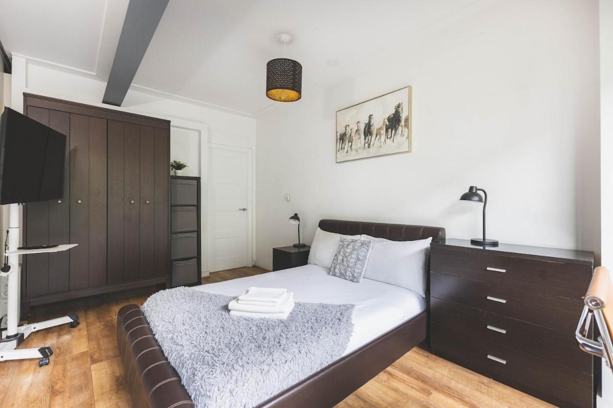 2Bed Stratford Apt With Easy Access To Central London, O2, Excel, Parking Nearby מראה חיצוני תמונה